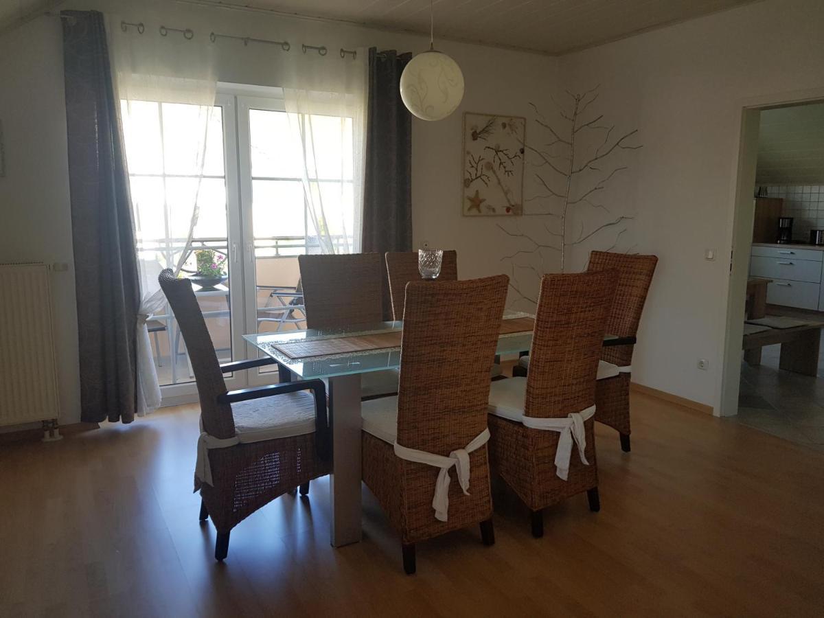Ferienwohnung Toni Mit Balkon Und Garten Pemfling المظهر الخارجي الصورة