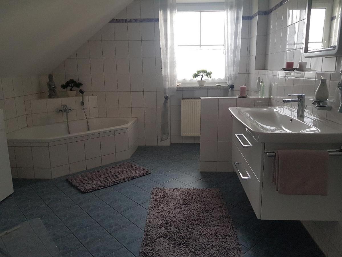 Ferienwohnung Toni Mit Balkon Und Garten Pemfling المظهر الخارجي الصورة